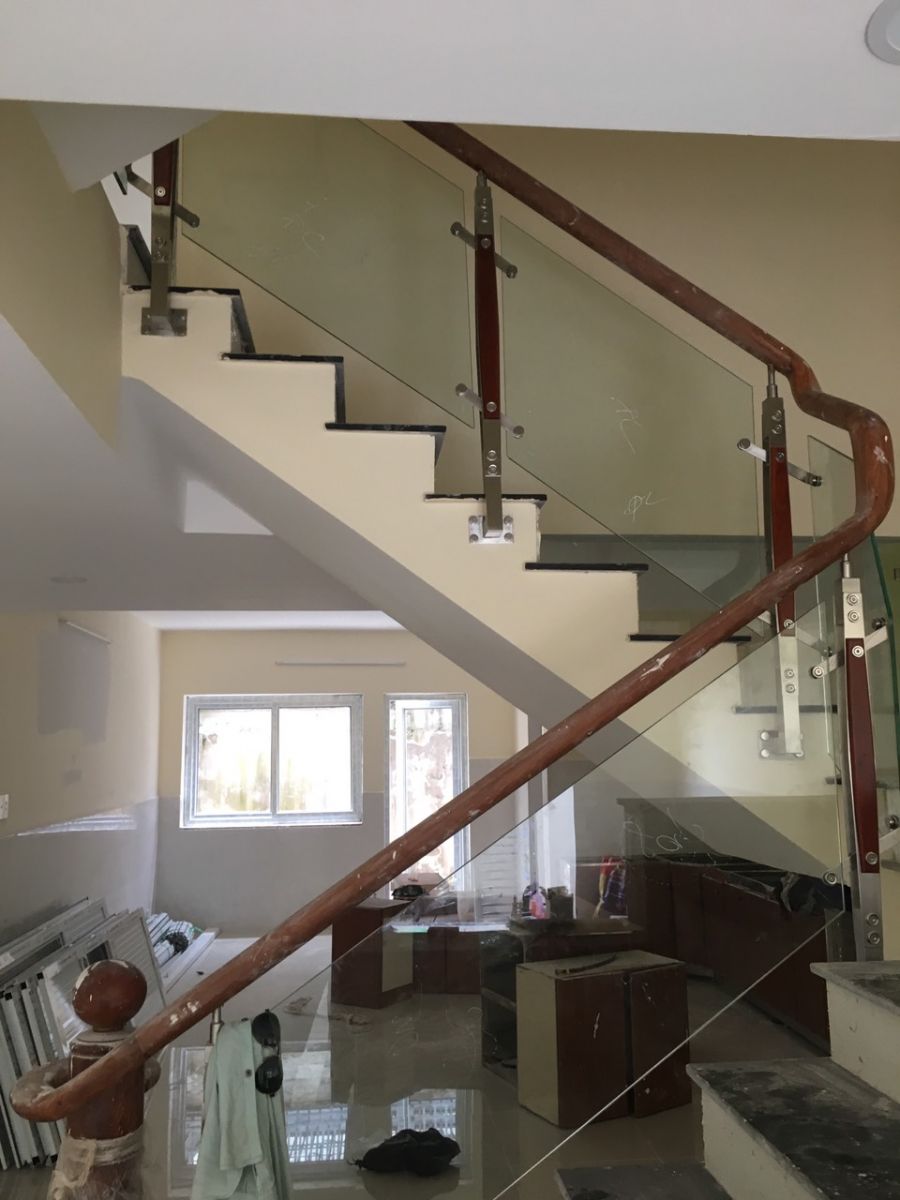 Mặt tiền nhà 4 tầng sau khi sửa chữa tại Bình Đông, Quận 8