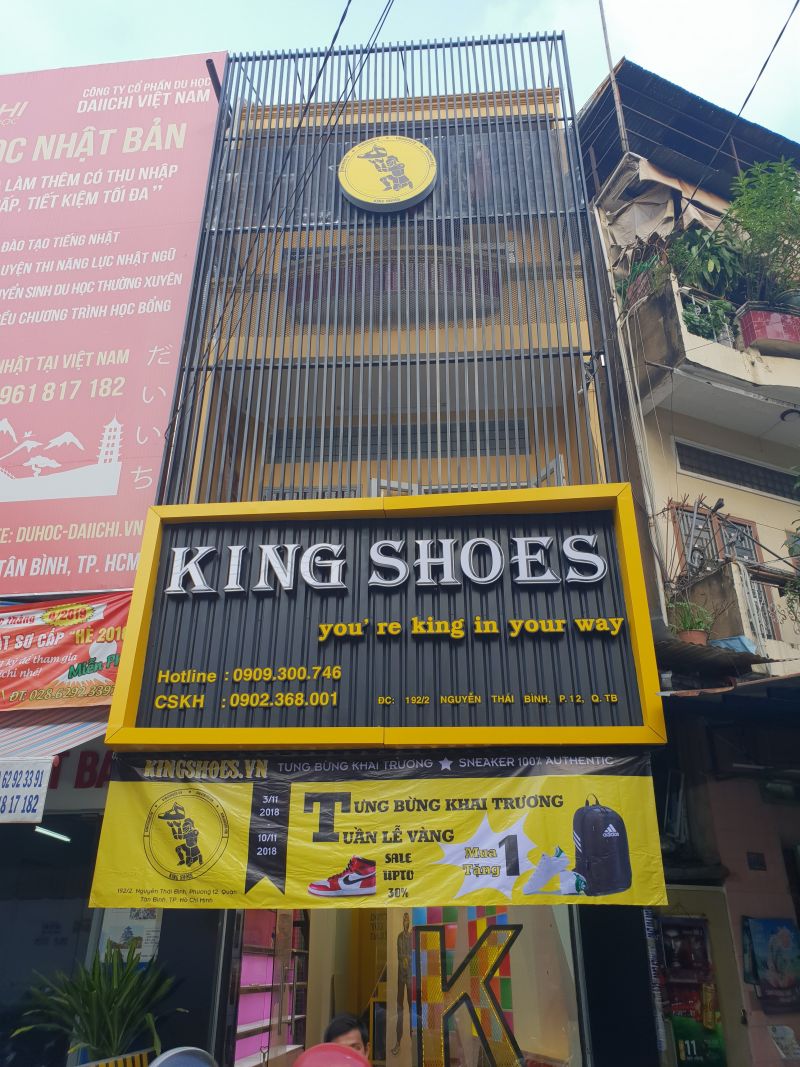 Thi công cải tạo mặt tiền nhà tại Nguyễn Thái Bình, Tân Bình