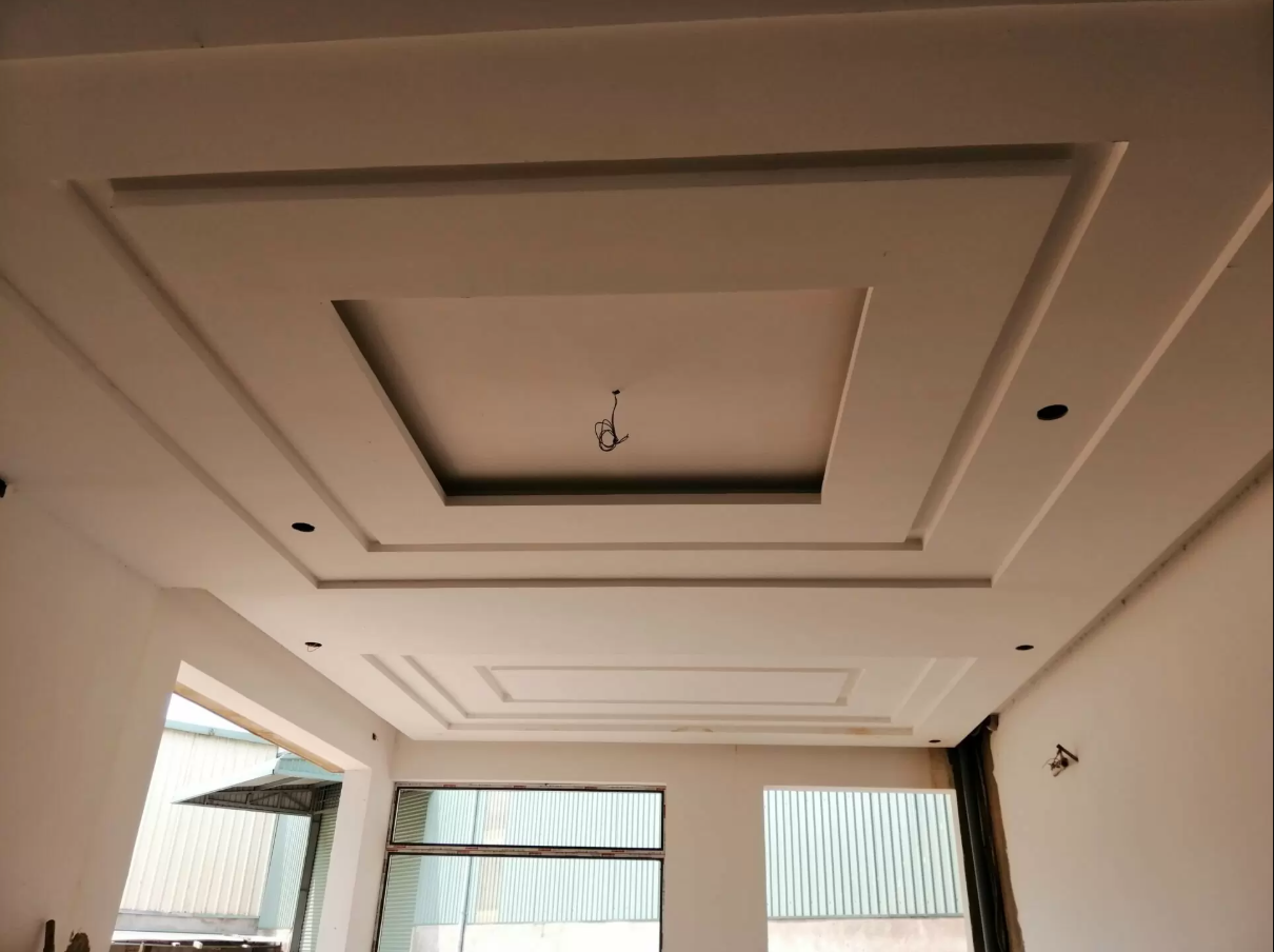 Thi công trần thạch cao chìm giật cấp