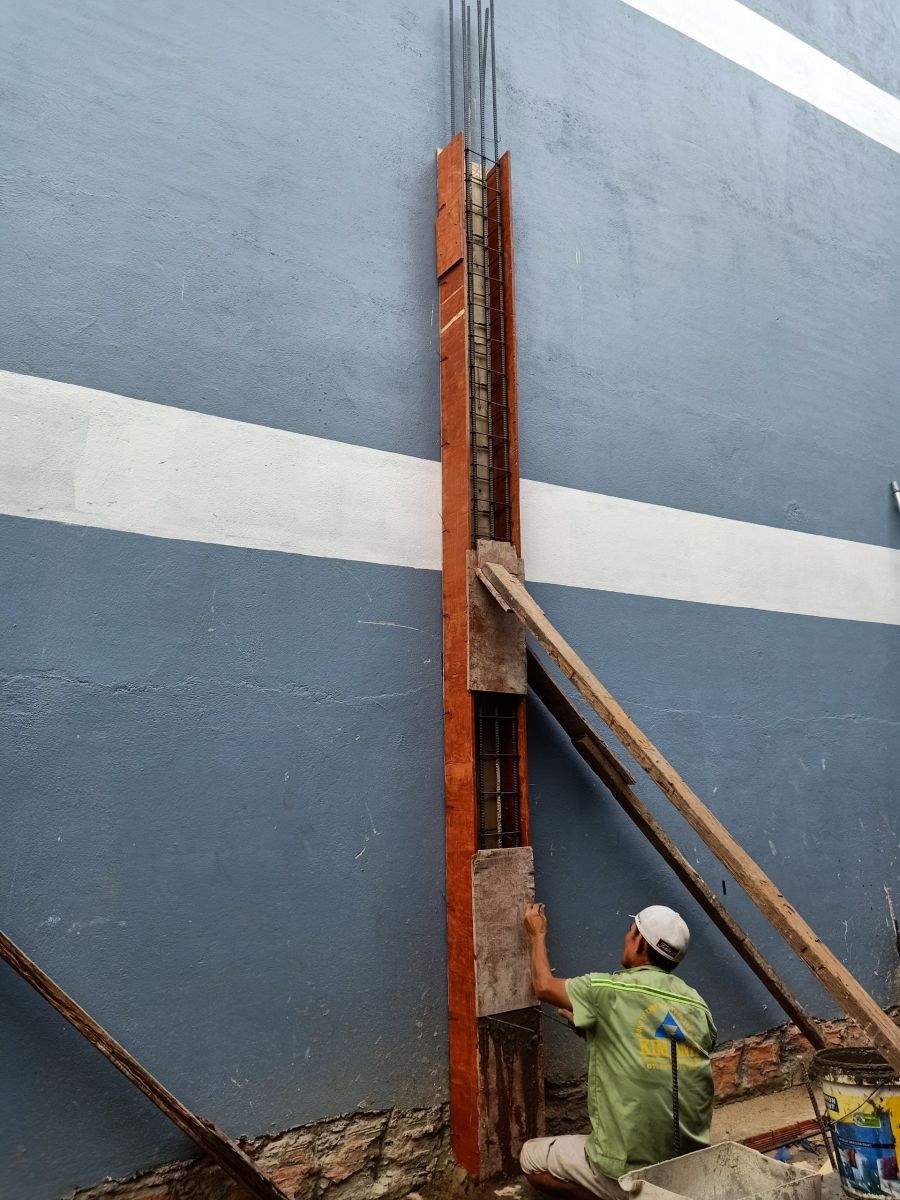 Thi công đổ cột lầu 1 nhà phố Bình Tân - Xây Dựng Kim Anh